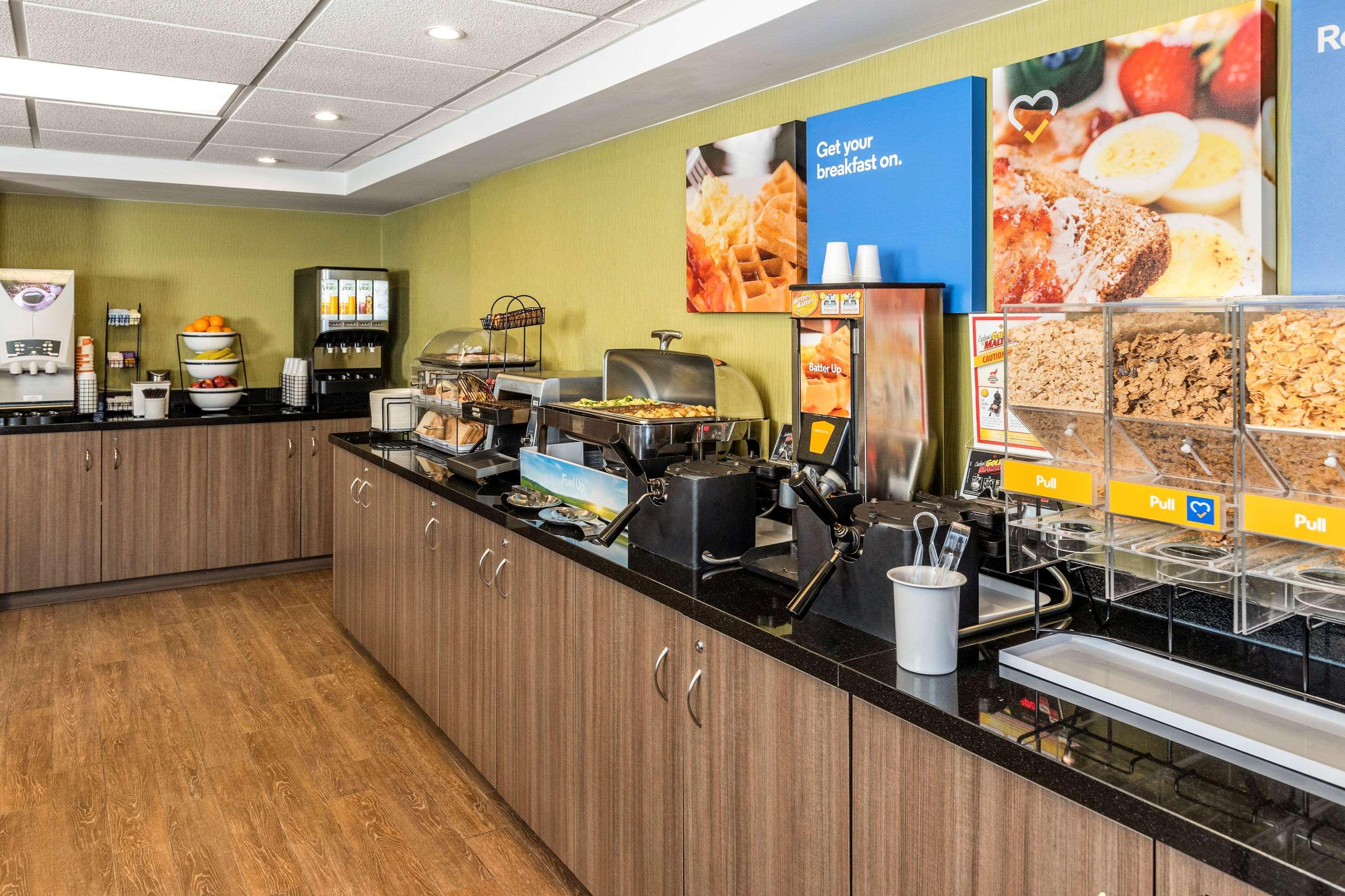 Comfort Inn Airport Winnipeg Extérieur photo