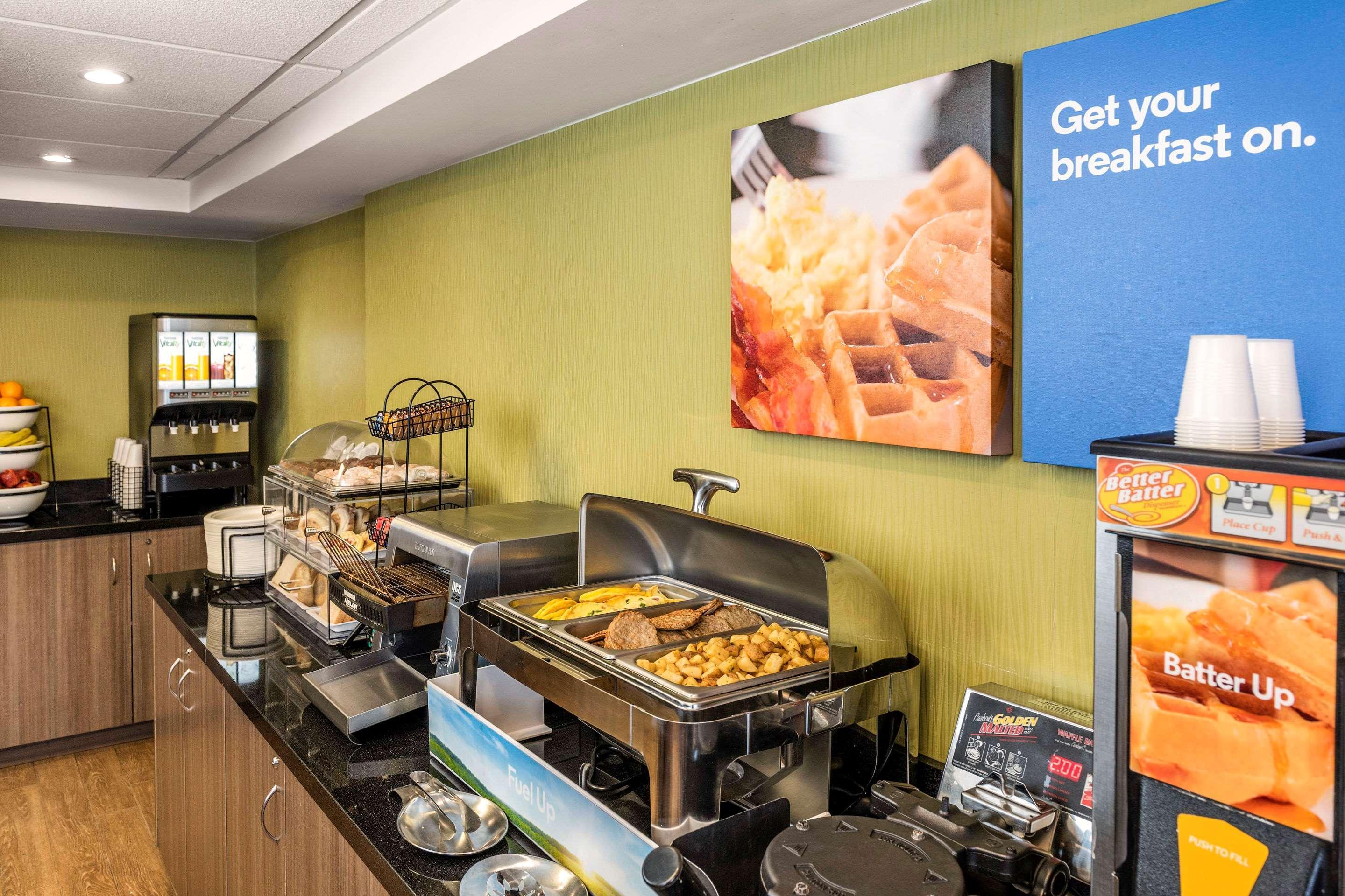 Comfort Inn Airport Winnipeg Extérieur photo